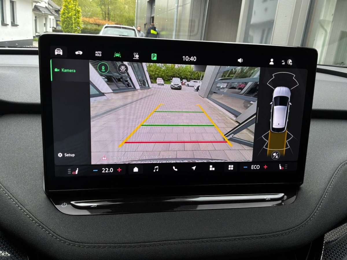 Fahrzeugbild eines Skoda ELROQ