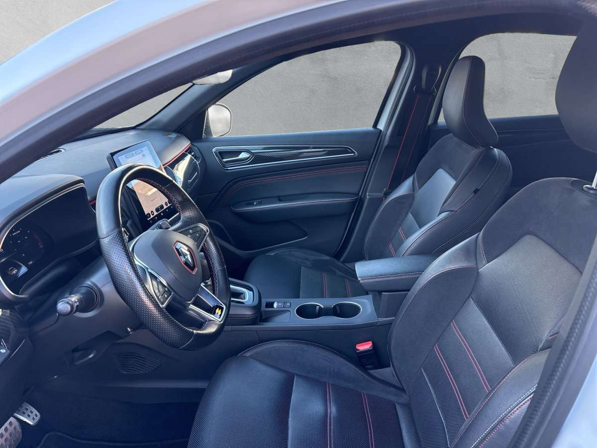 Fahrzeugbild eines Renault Arkana