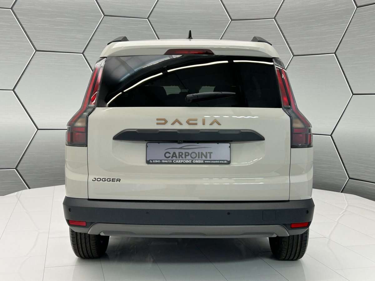 Fahrzeugbild eines Dacia Jogger