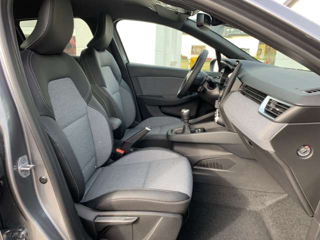 Fahrzeugbild eines Renault Clio