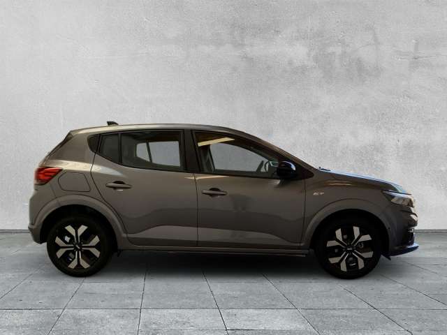 Fahrzeugbild eines Dacia Sandero