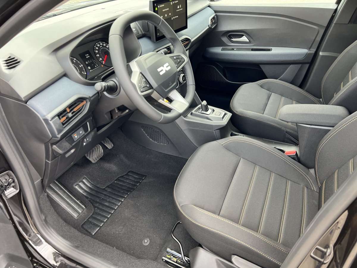 Fahrzeugbild eines Dacia Sandero