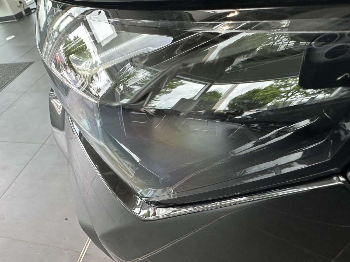 Fahrzeugbild eines Dacia Bigster