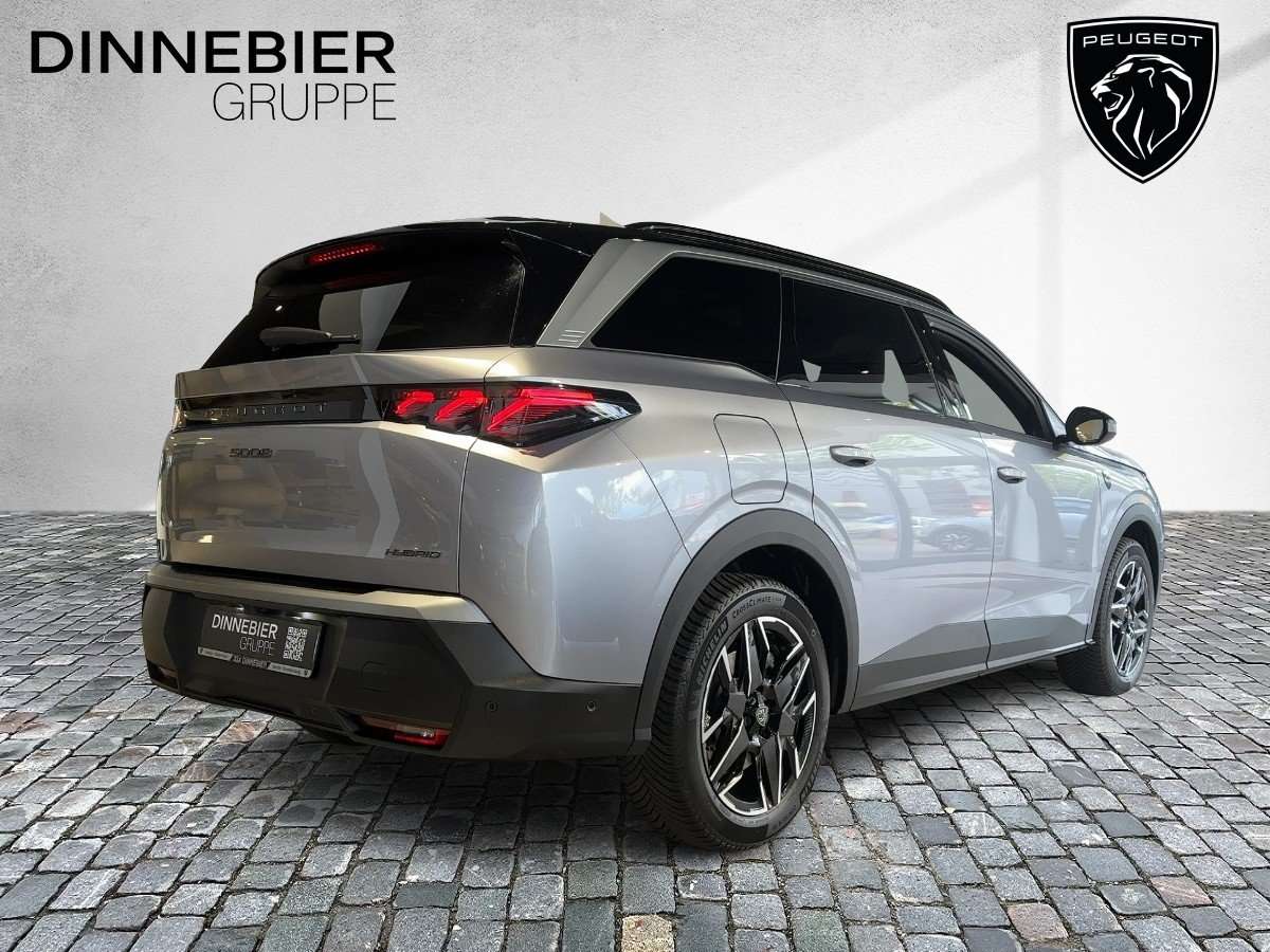 Fahrzeugbild eines Peugeot 5008