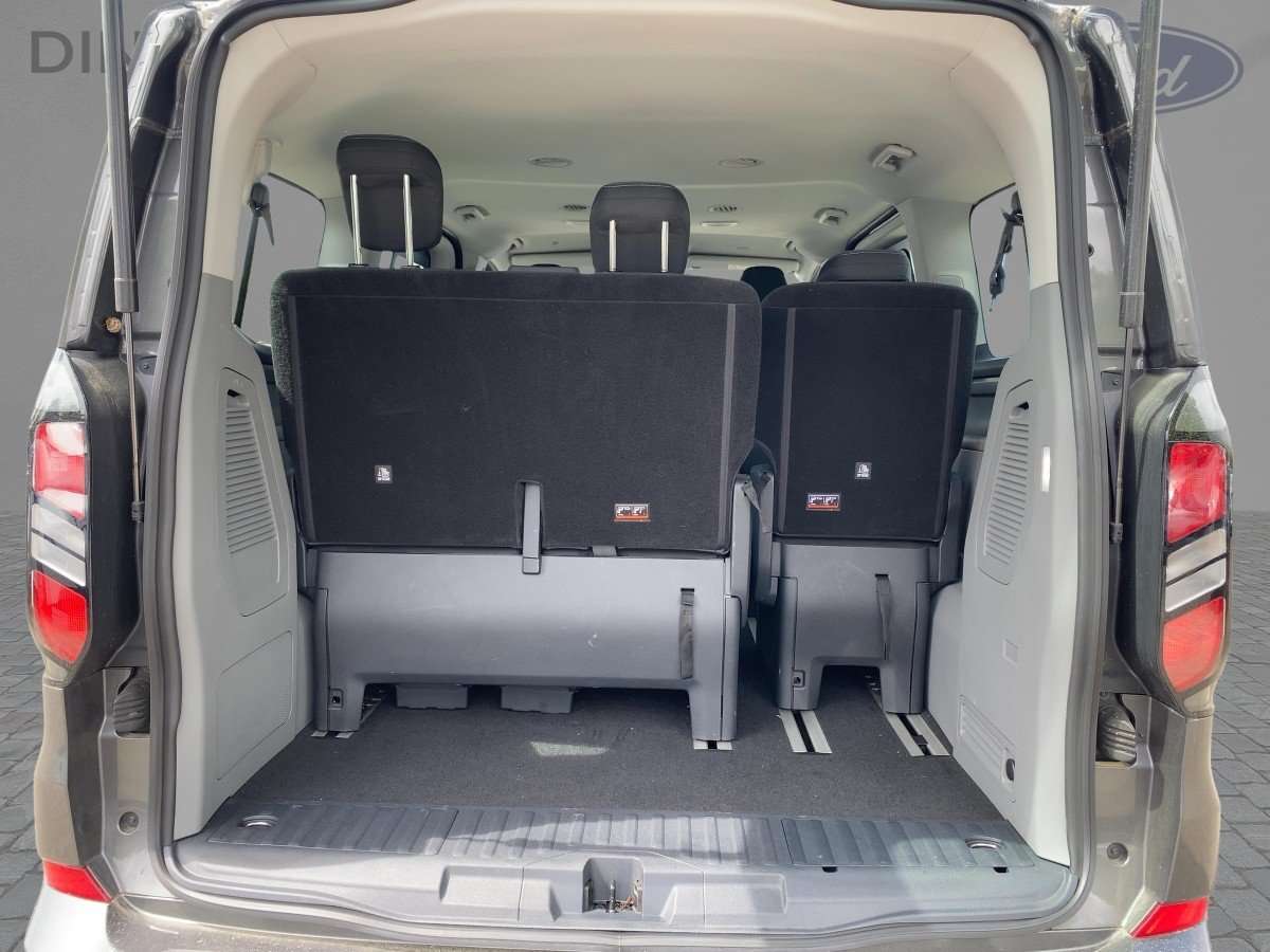 Fahrzeugbild eines Ford Tourneo Custom