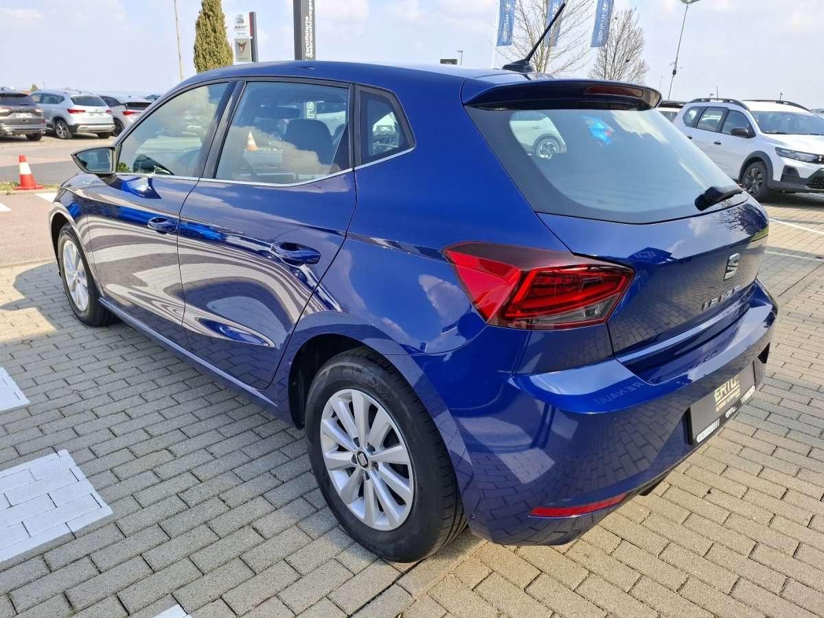 Fahrzeugbild eines SEAT Ibiza