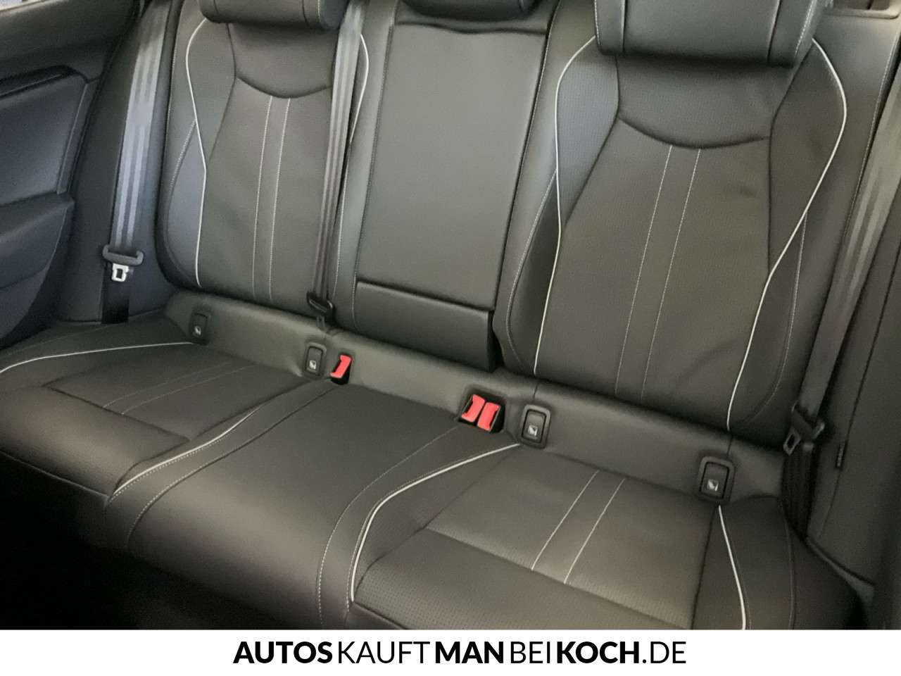 Fahrzeugbild eines Skoda Superb
