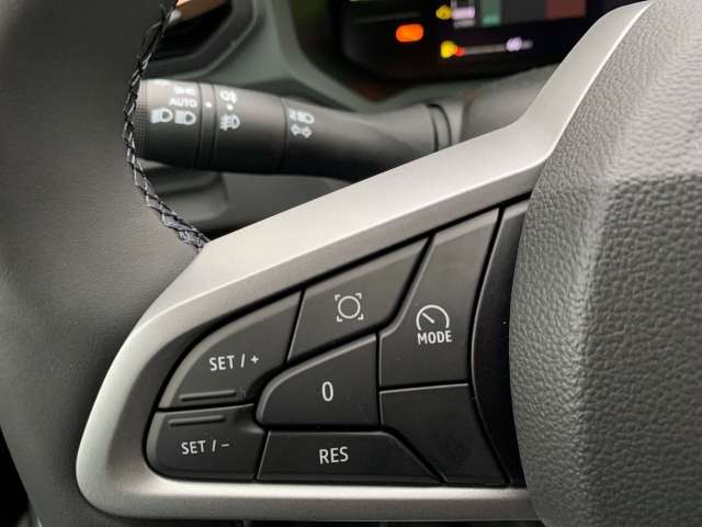 Fahrzeugbild eines Dacia Duster