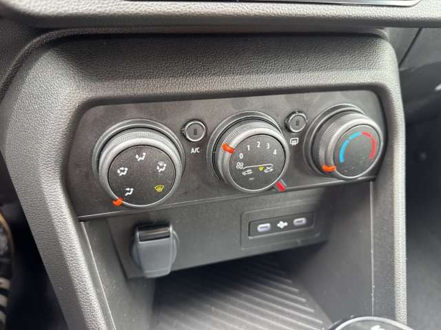 Fahrzeugbild eines Dacia Sandero
