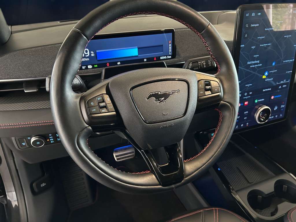 Fahrzeugbild eines Ford Mustang Mach-E