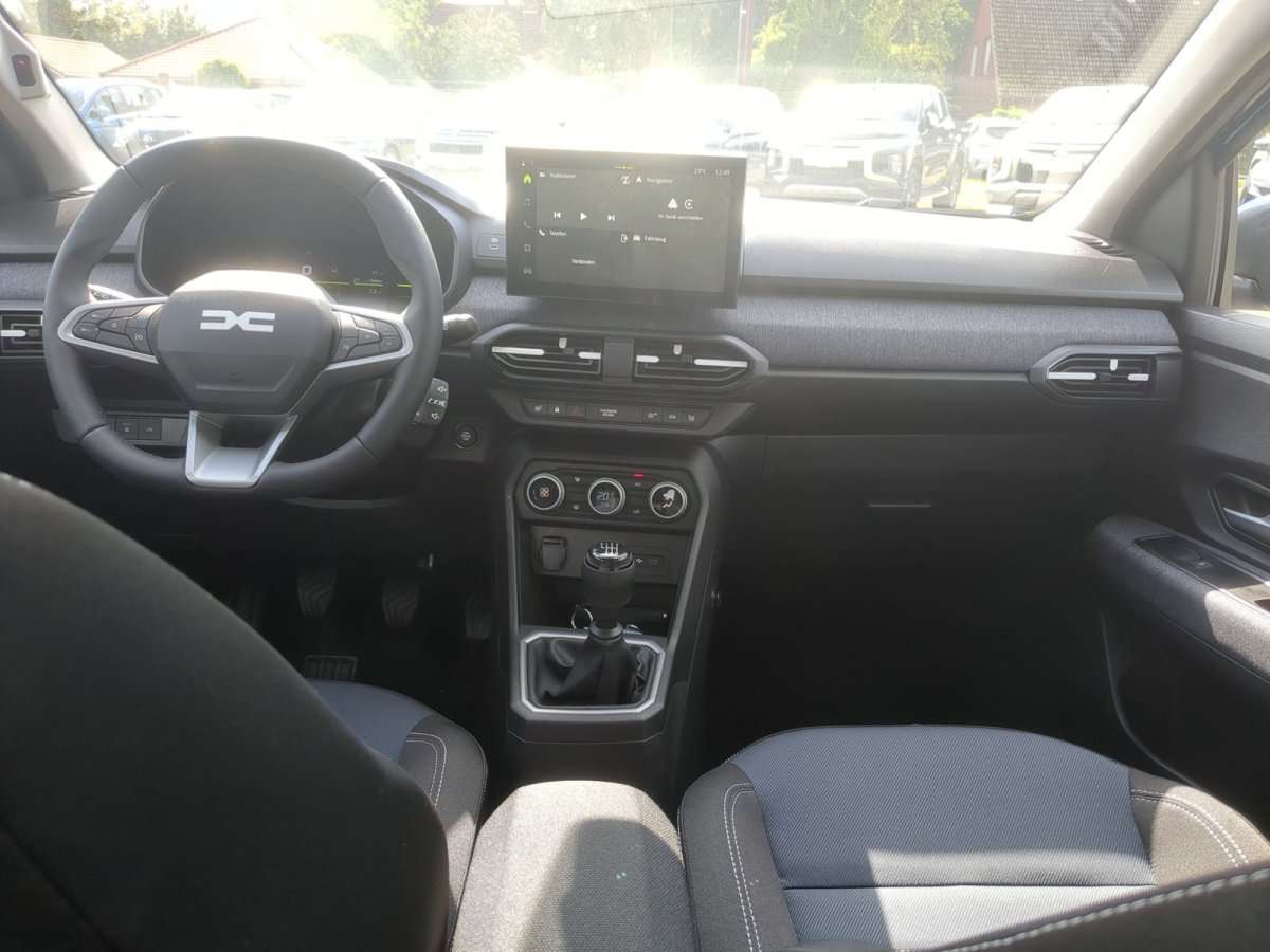 Fahrzeugbild eines Dacia Sandero