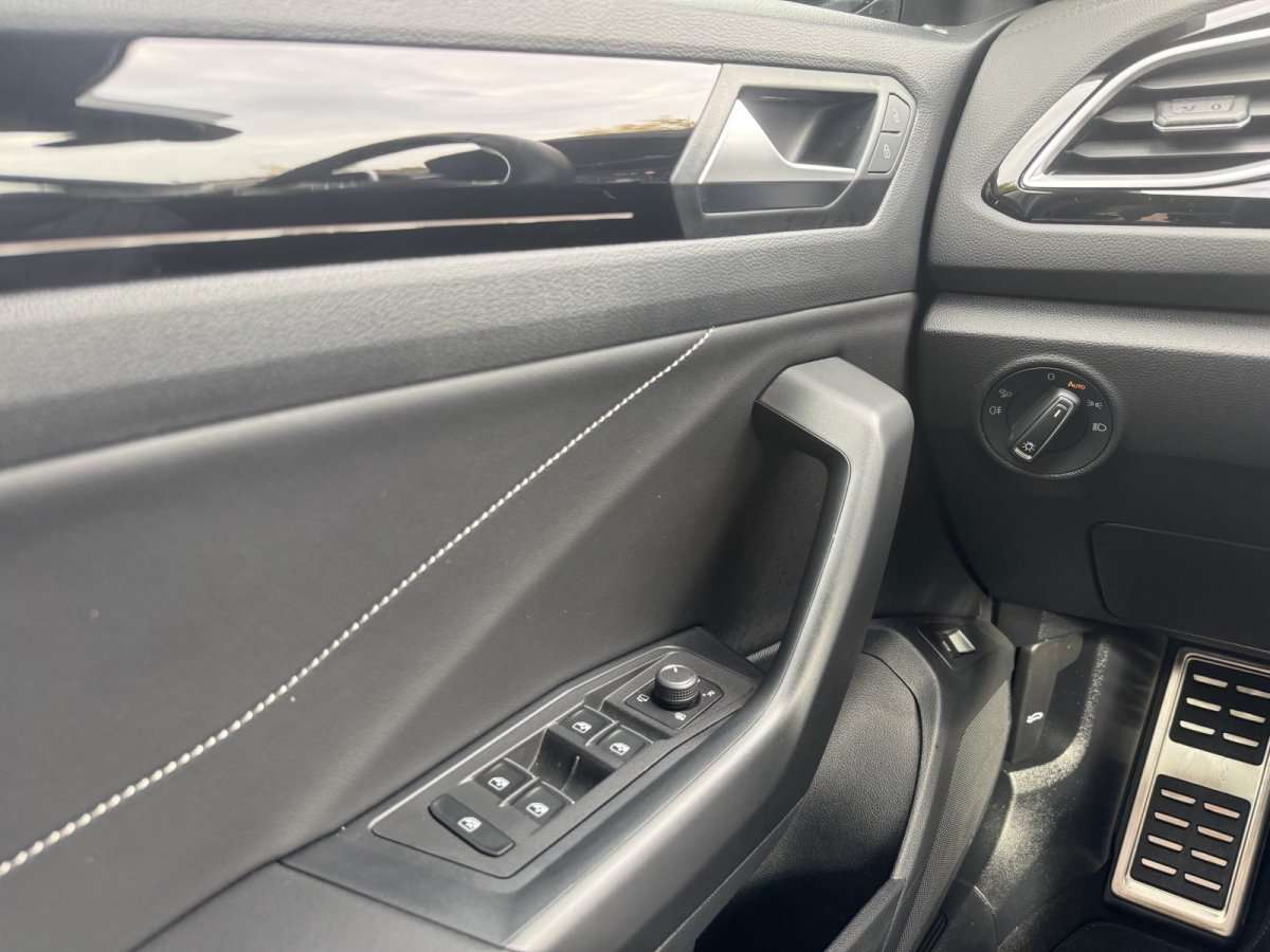 Fahrzeugbild eines Volkswagen T-Roc