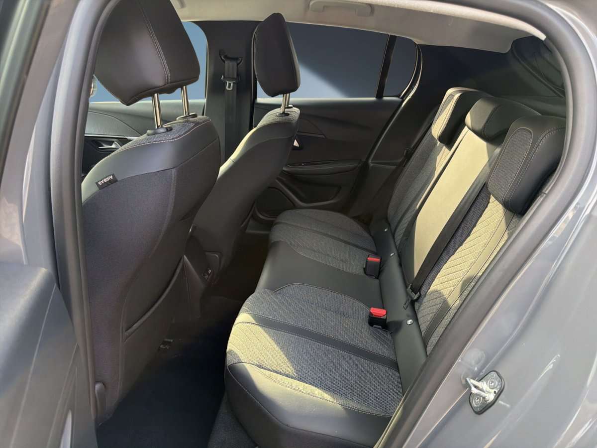Fahrzeugbild eines Peugeot 208