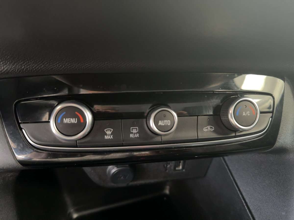 Fahrzeugbild eines Opel Corsa