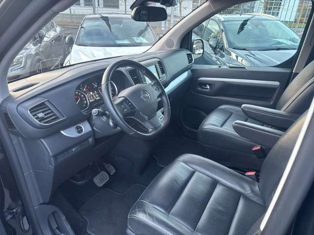 Fahrzeugbild eines Opel Zafira Life