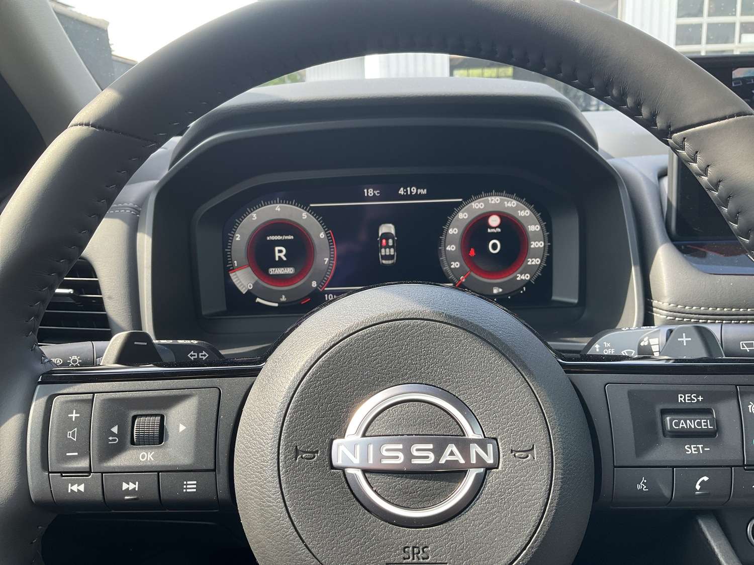 Fahrzeugbild eines Nissan X-TRAIL