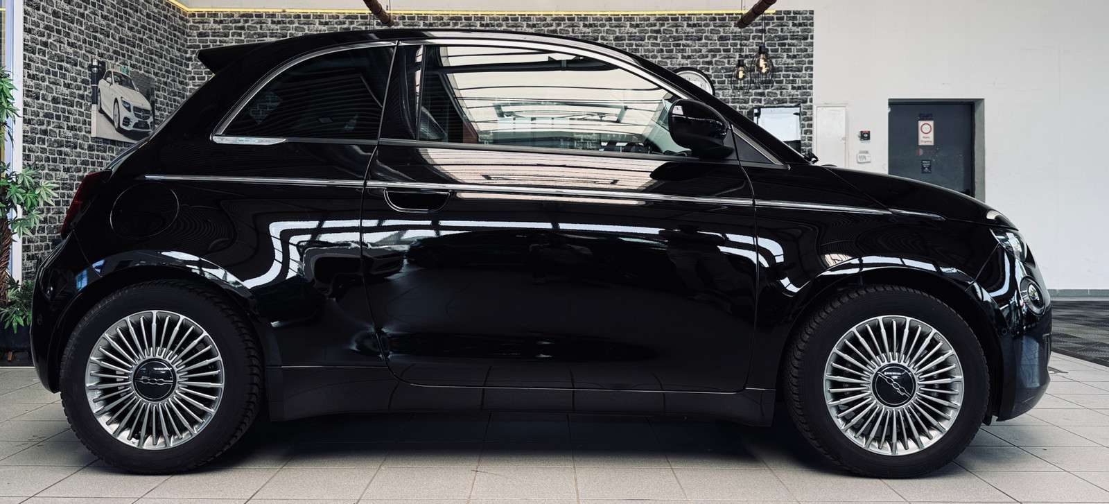 Fahrzeugbild eines Fiat 500