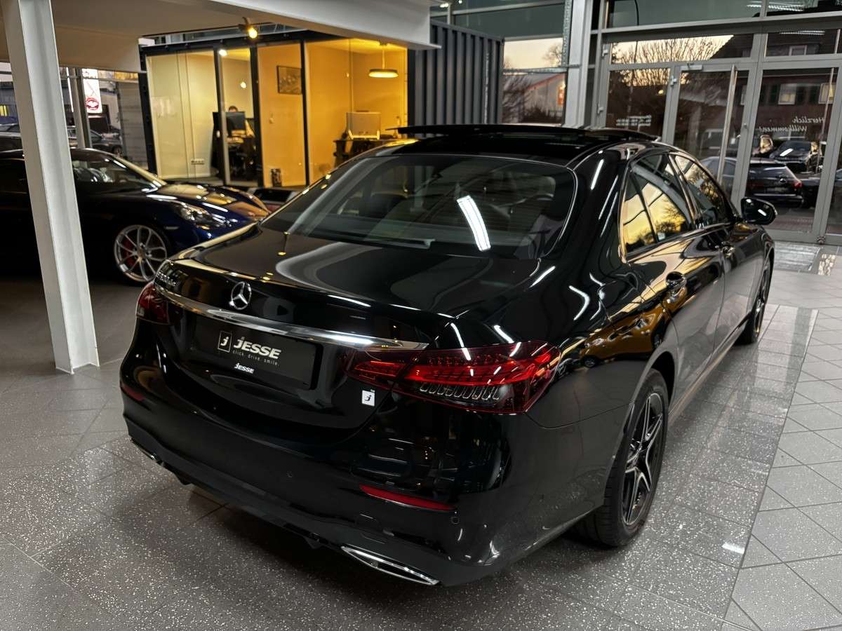 Fahrzeugbild eines Mercedes-Benz E-Klasse