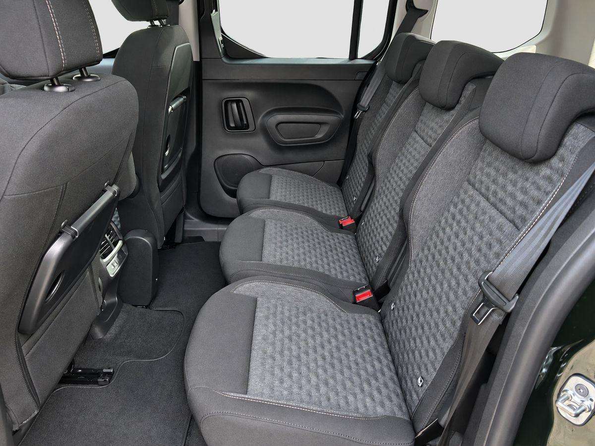 Fahrzeugbild eines Peugeot Rifter
