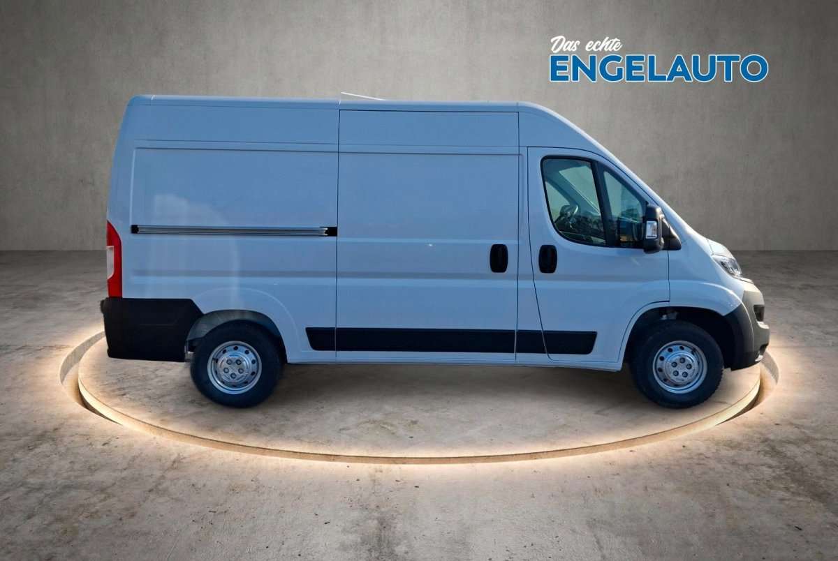 Fahrzeugbild eines Opel Movano