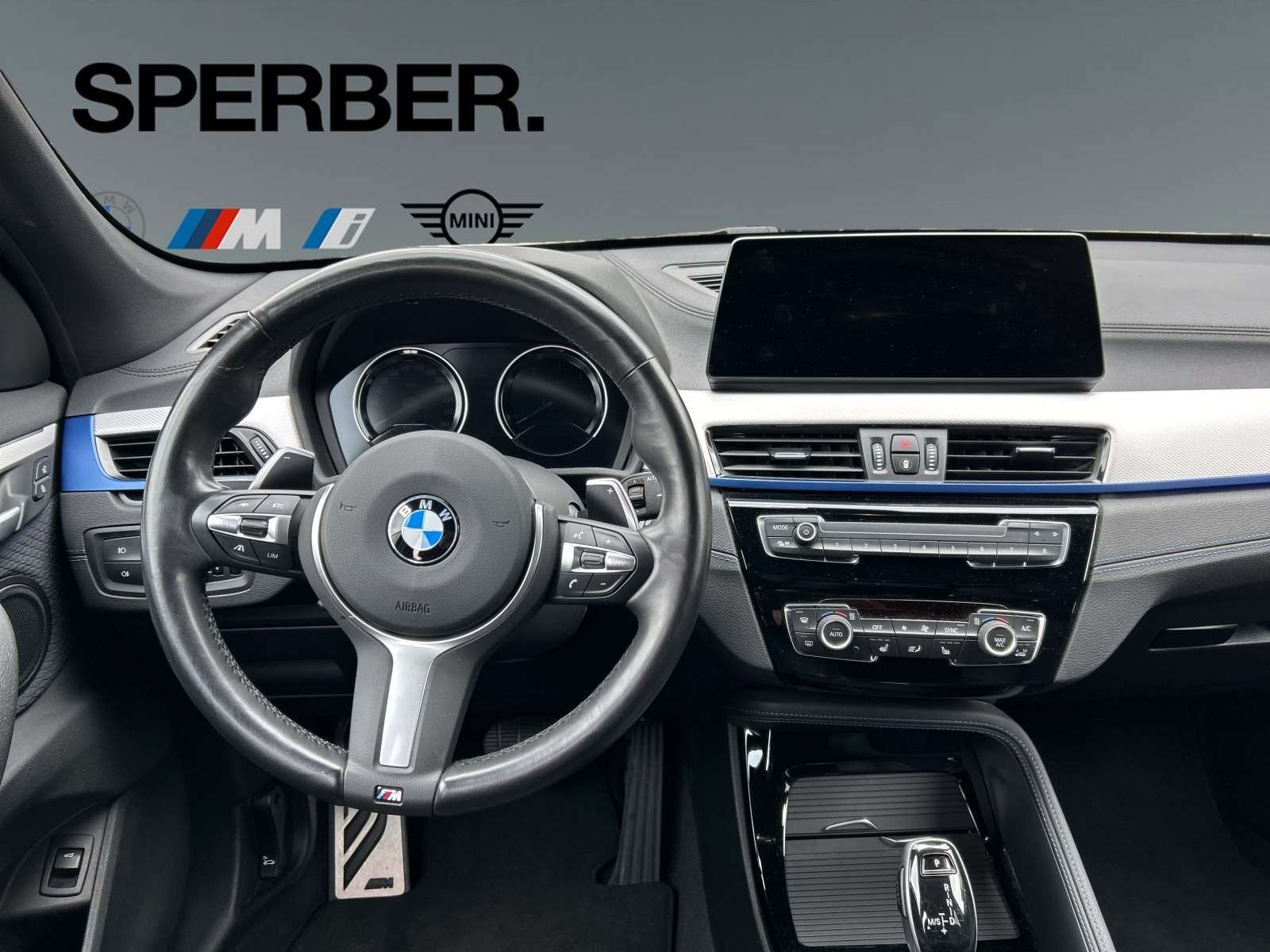 Fahrzeugbild eines BMW X1