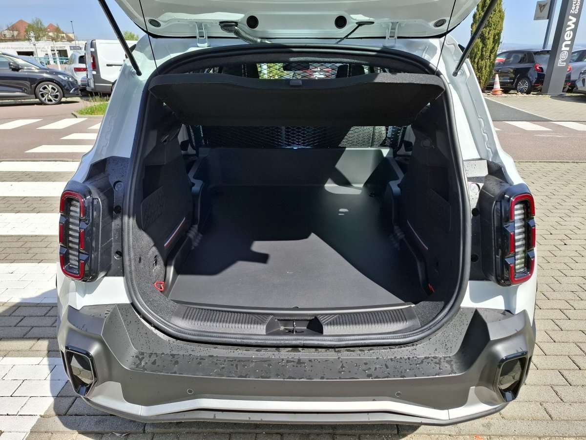 Fahrzeugbild eines Renault 4 E-TECH