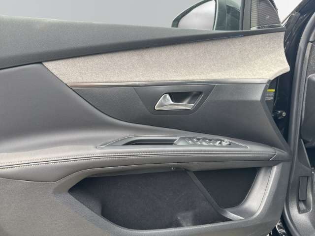 Fahrzeugbild eines Peugeot 5008