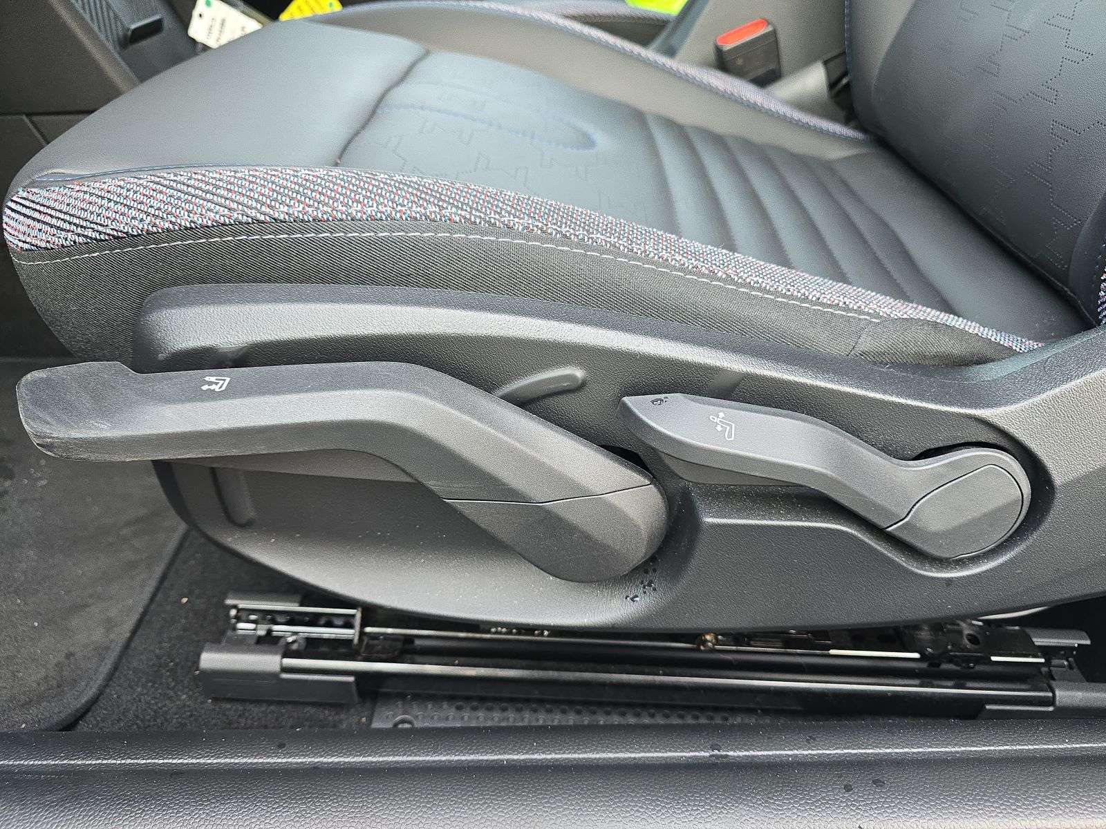 Fahrzeugbild eines MINI COOPER