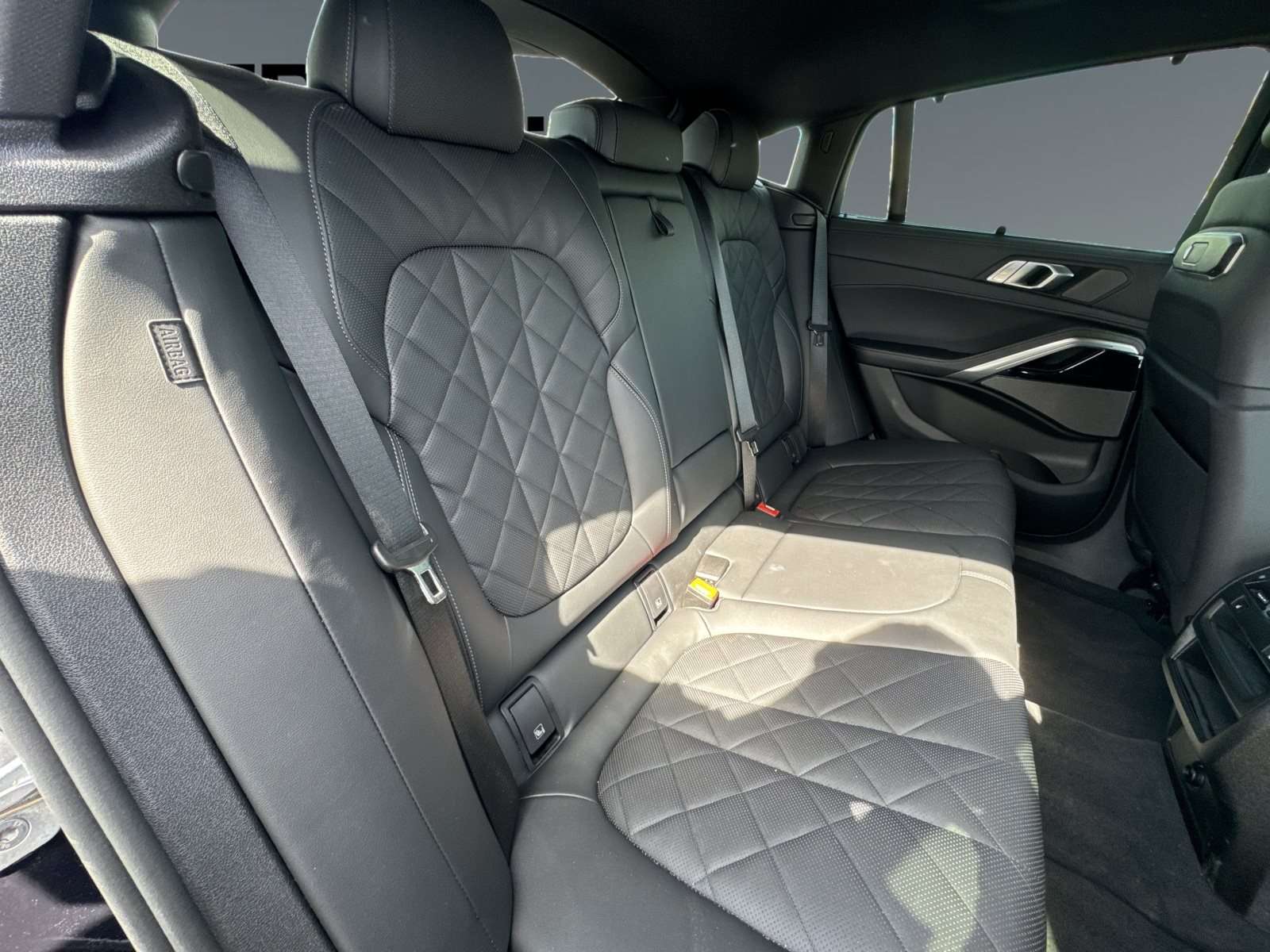 Fahrzeugbild eines BMW X6