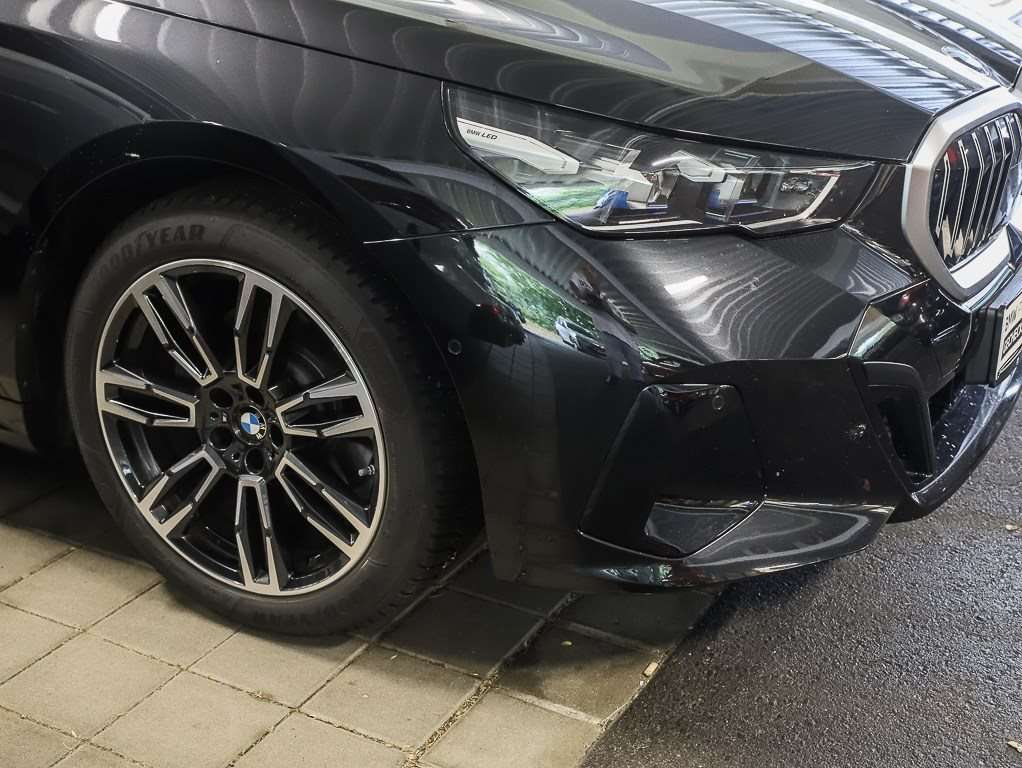 Fahrzeugbild eines BMW 5er-Reihe