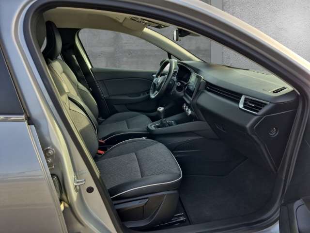 Fahrzeugbild eines Renault Clio