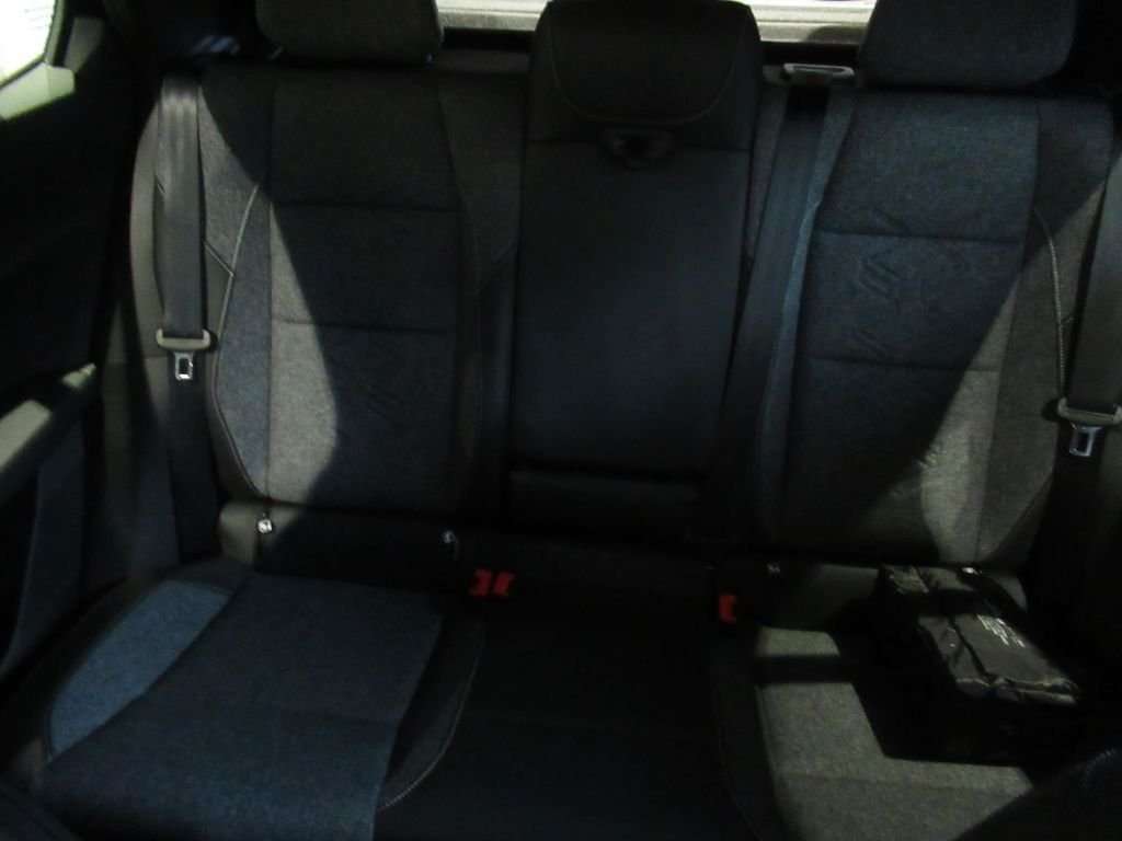 Fahrzeugbild eines Renault Rafale