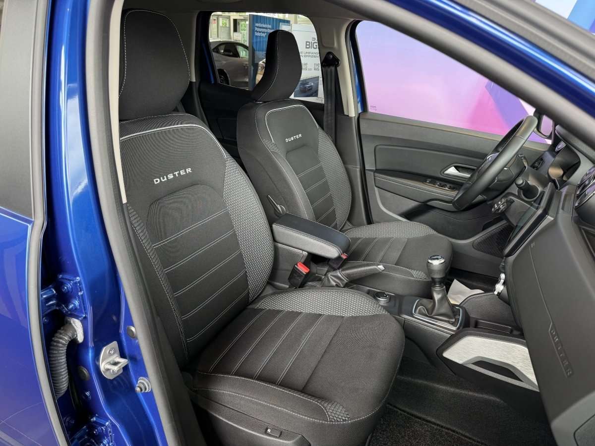 Fahrzeugbild eines Dacia Duster