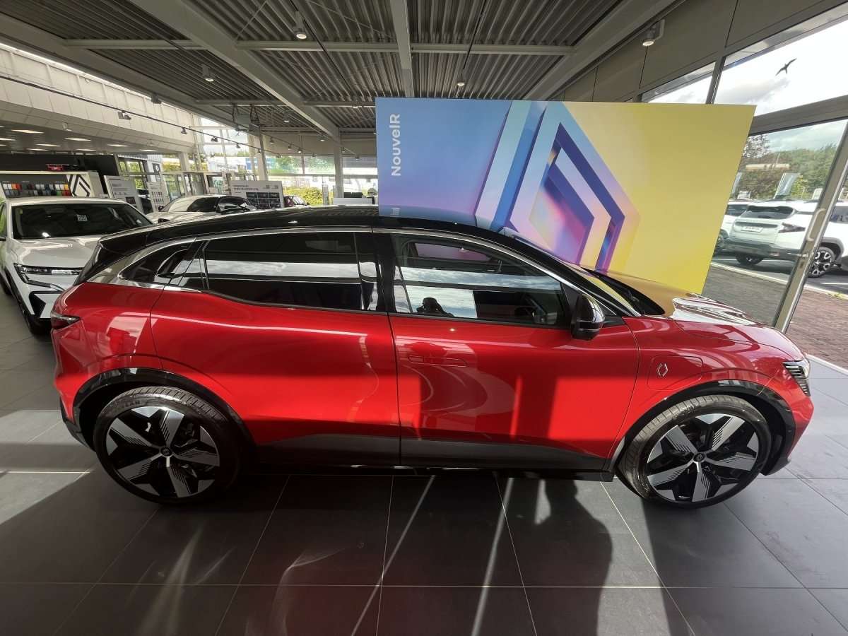 Fahrzeugbild eines Renault Megane E-TECH