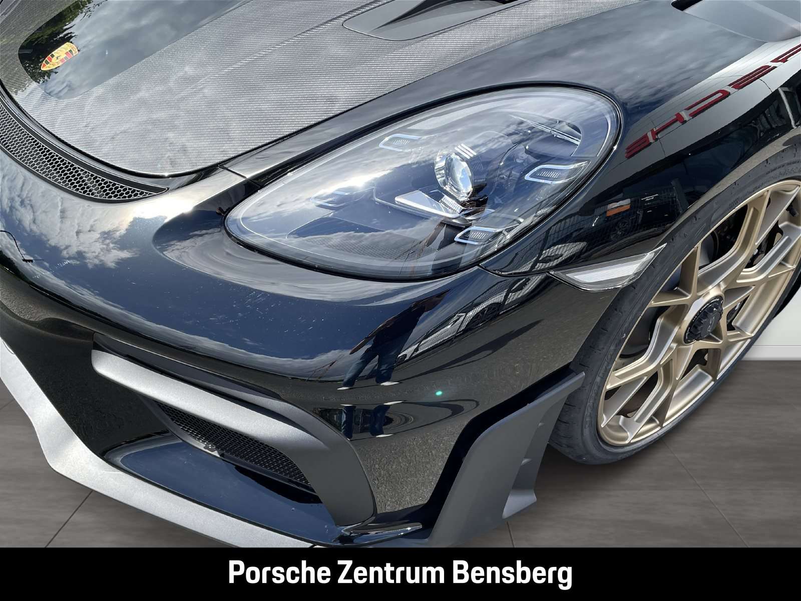 Fahrzeugbild eines Porsche Cayman