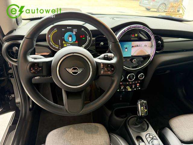 Fahrzeugbild eines MINI COOPER