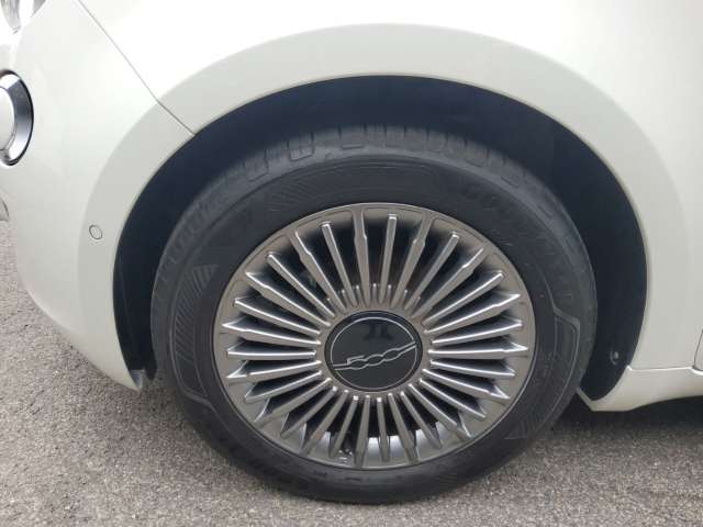 Fahrzeugbild eines Fiat 500