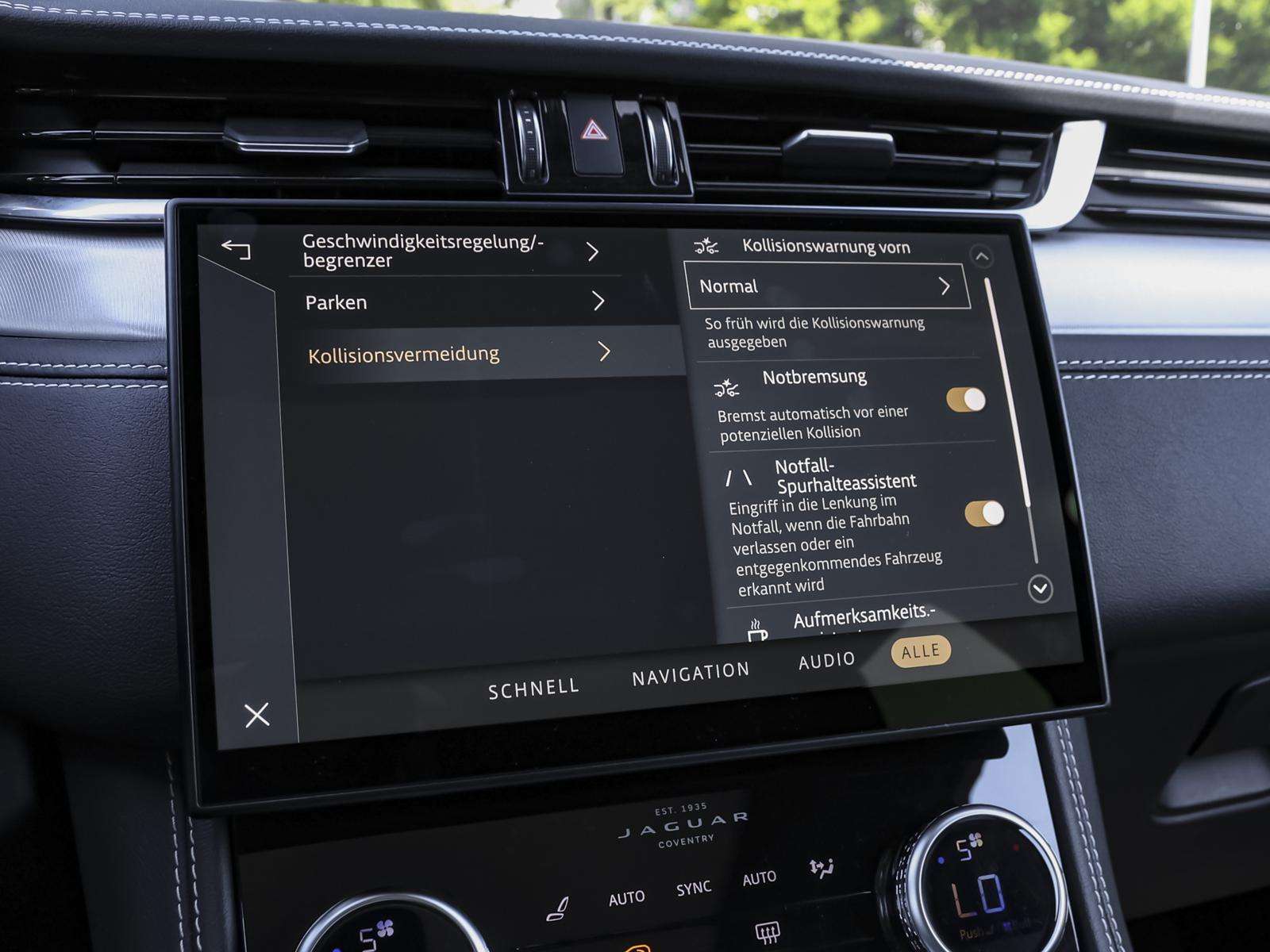 Fahrzeugbild eines Jaguar F-PACE