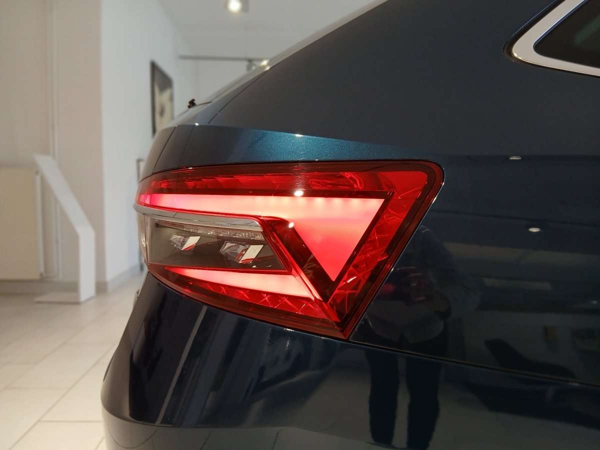 Fahrzeugbild eines Skoda Superb