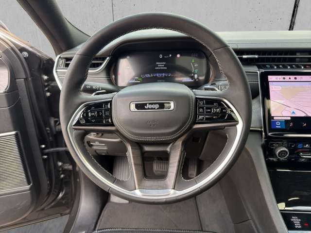 Fahrzeugbild eines Jeep Grand Cherokee