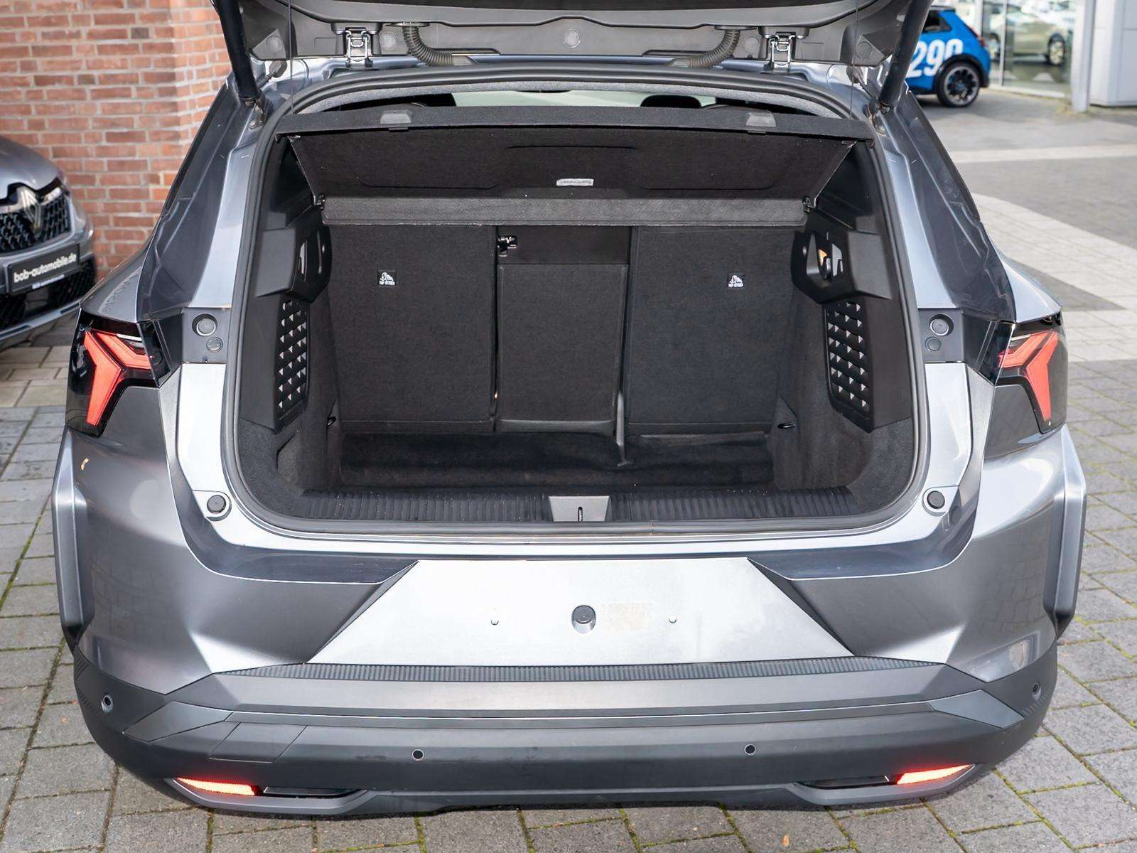 Fahrzeugbild eines Renault Scenic E-TECH
