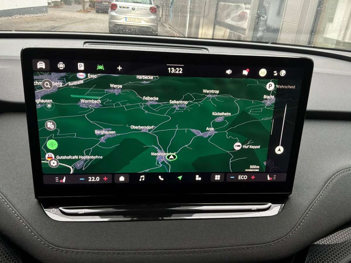 Fahrzeugbild eines Skoda ELROQ