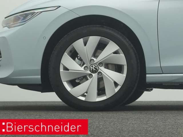 Fahrzeugbild eines Volkswagen Golf