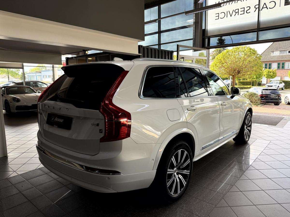Fahrzeugbild eines Volvo XC90