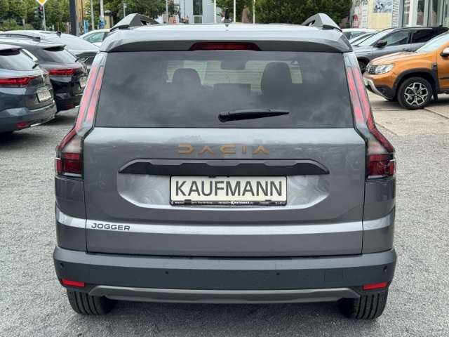 Fahrzeugbild eines Dacia Jogger