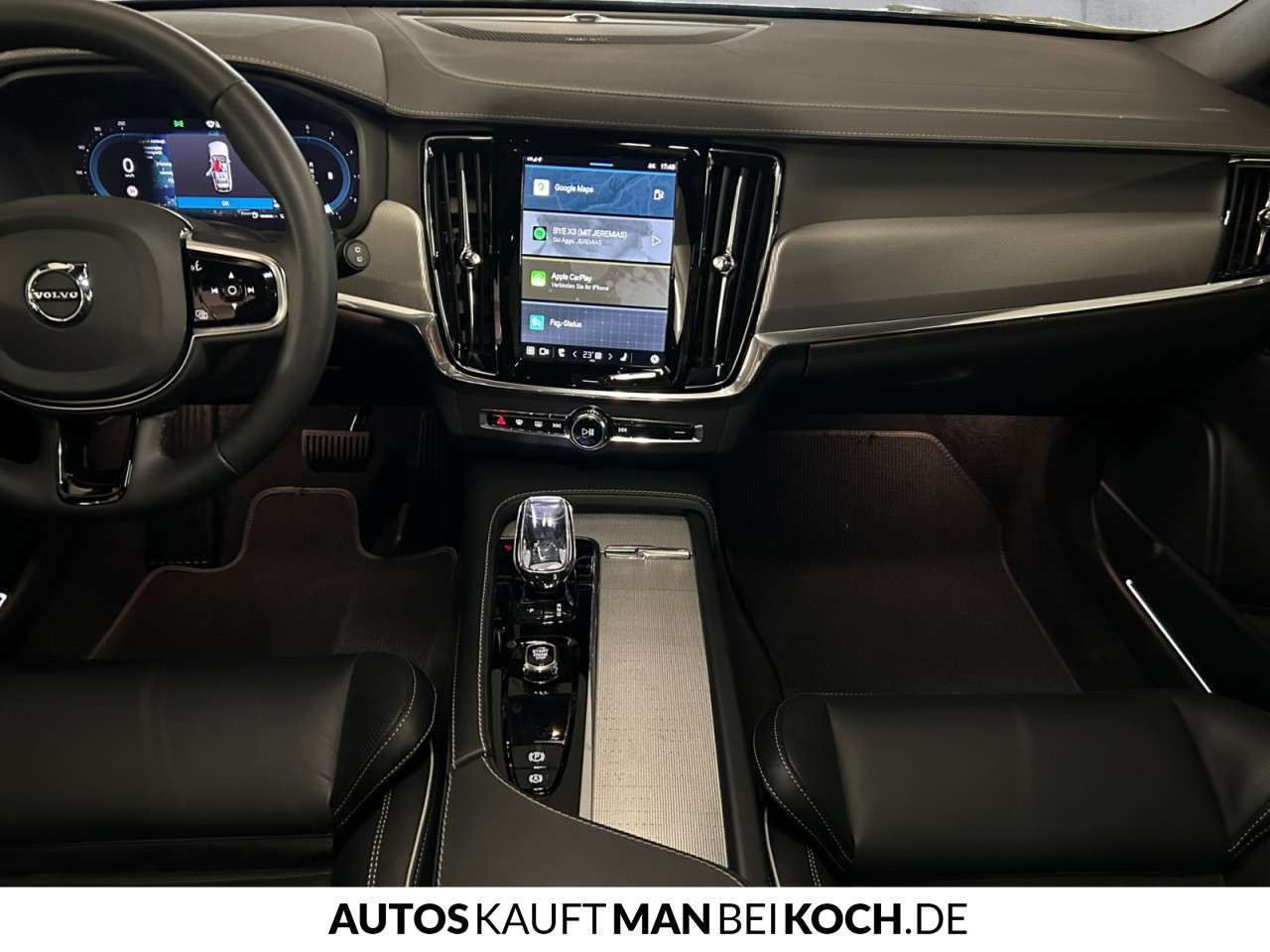Fahrzeugbild eines Volvo V90 Cross Country