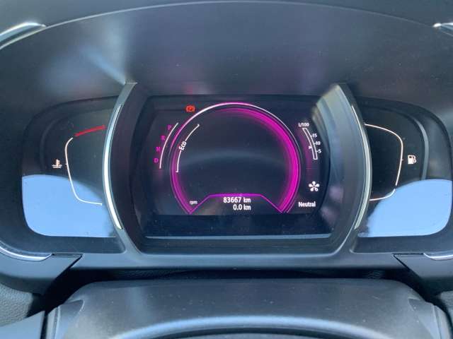Fahrzeugbild eines Renault Grand Scénic
