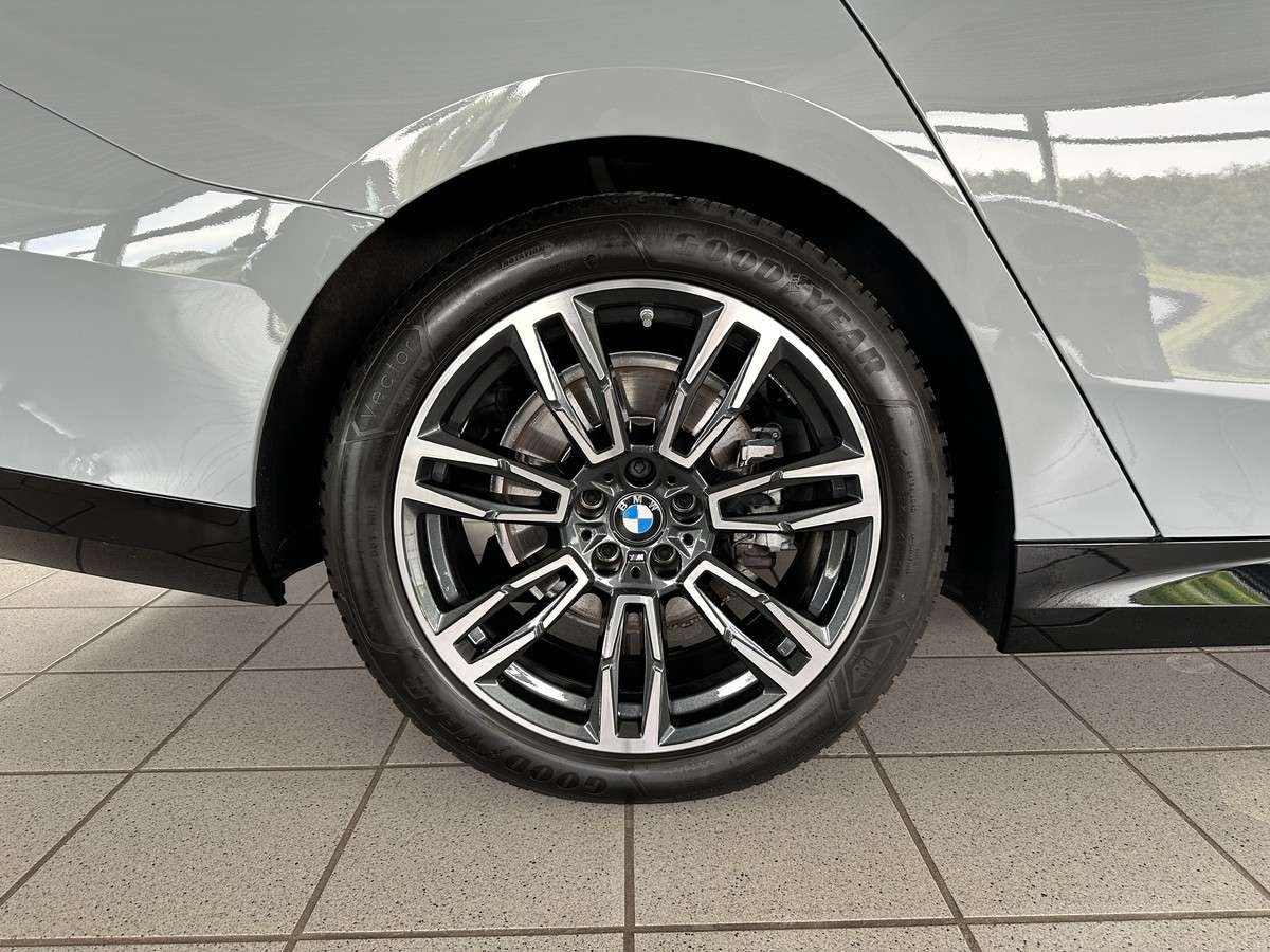 Fahrzeugbild eines BMW 5er-Reihe