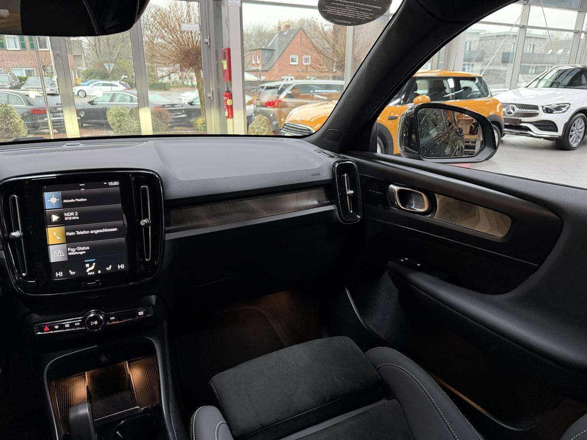 Fahrzeugbild eines Volvo XC40