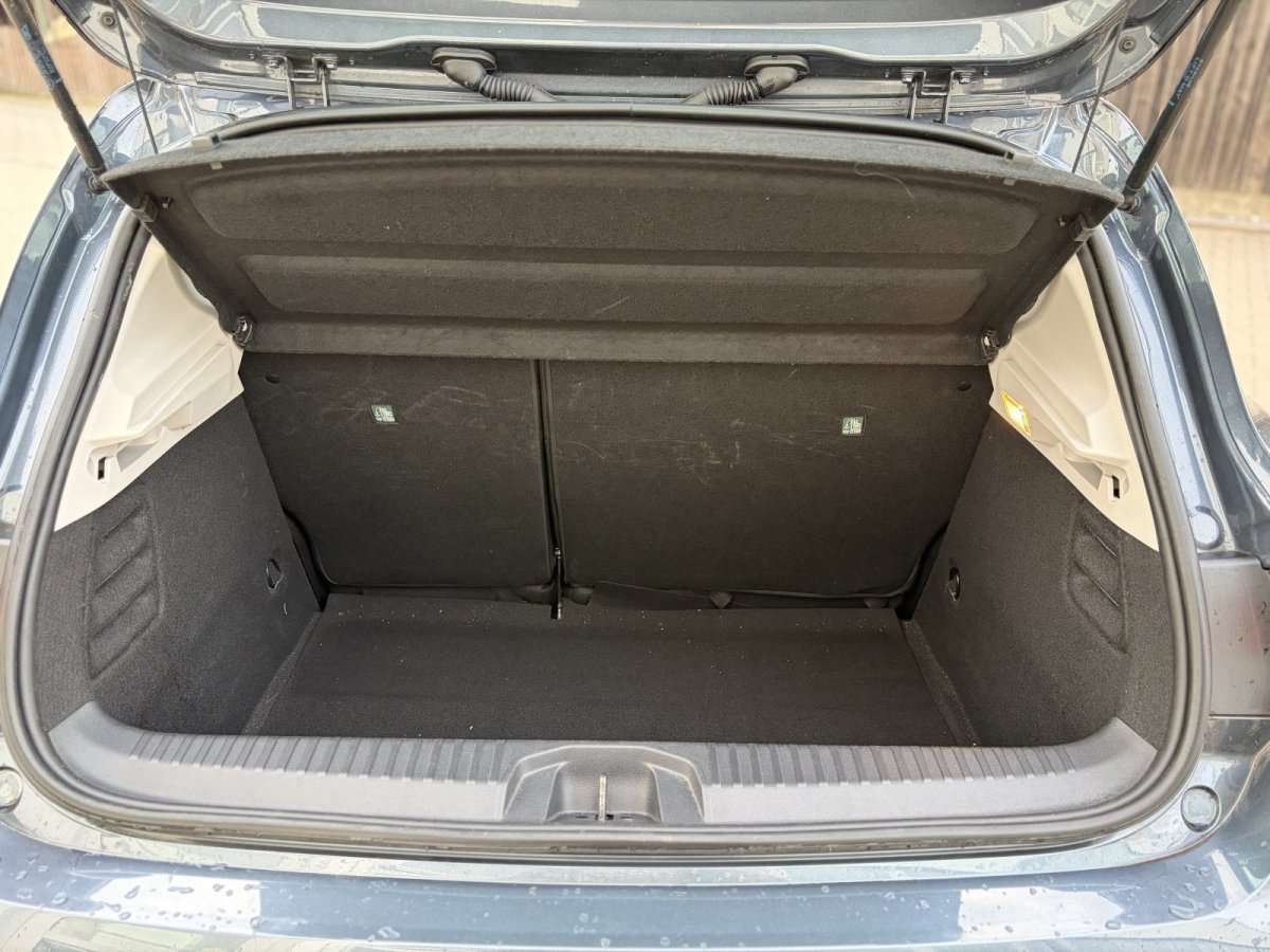 Fahrzeugbild eines Renault Clio